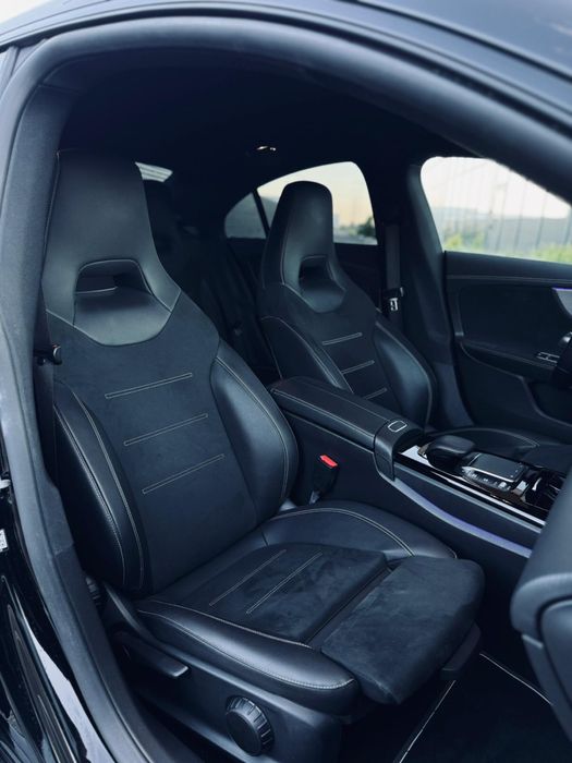 Mercedes-Benz CLA 250e AMG Line Plug-In Hybrid 218 CP | 2021 | Night Black Metallic |
