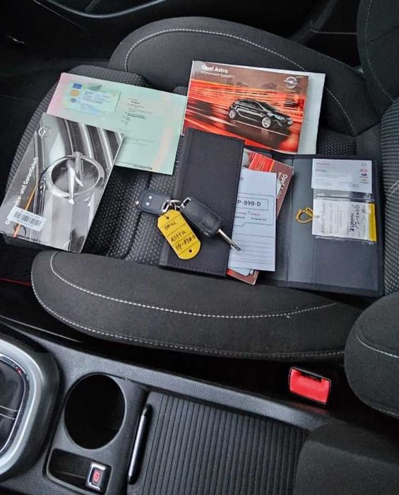 Opel Astra J 2011, 1.4turbo, benzina ,140cp, Cosmo- Innovation