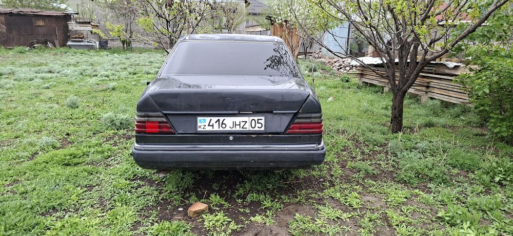Продам Мерседес w124