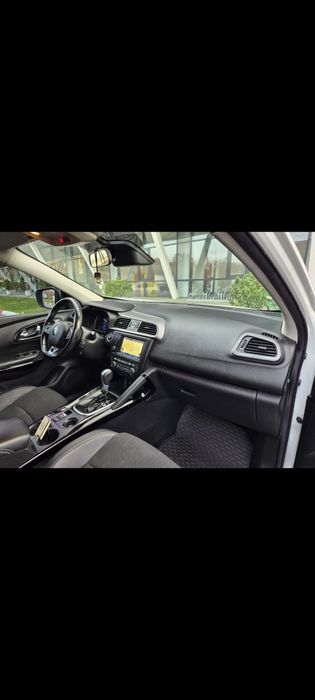 Renault Kadjar 2018 Automat | Navi | Piele | 360° | Euro 6 | Întreținut
Motorizare 1.2 benzina 130 cp Euro 6
Cutie viteze automata
Sistem lane assist
