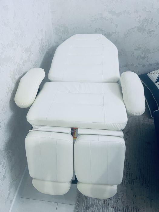 Продам кушетку раскладную