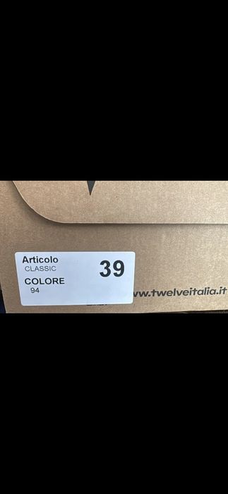 adidasi femei nou 39