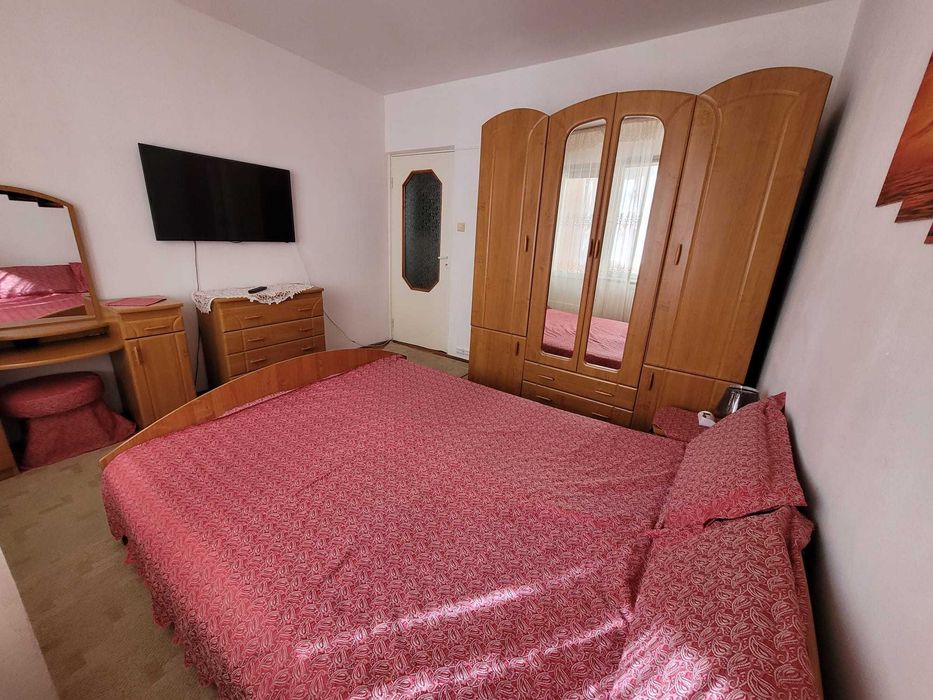 Vand apartament cu 2 camere, etaj 1 pe Bulevardul Pandurilor