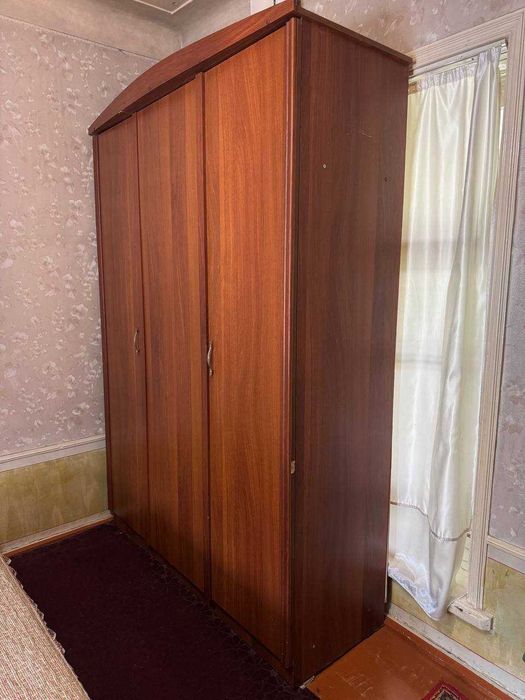 Мебель шкаф в хорошем состоянии