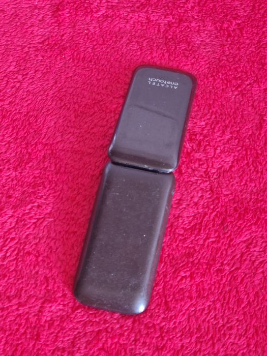 Telefon Alcatel cu clapeta