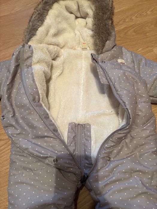 Космонавт за бебе