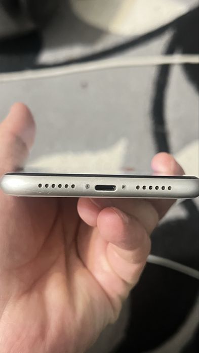 Айфон 11 без зарядки