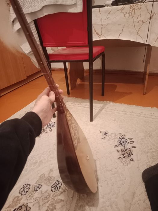 Домбыра сатылады!!