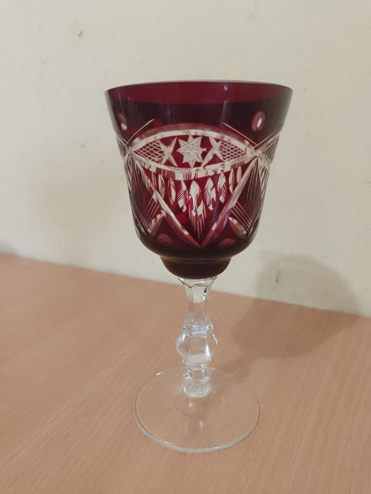 Pahare cristal rosu rubin.