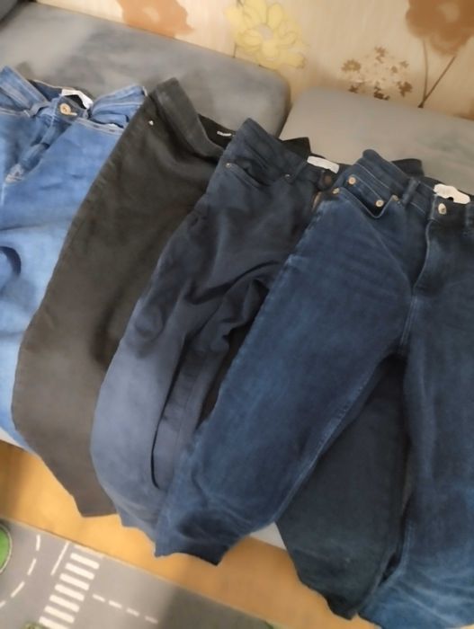 Дамски дънки размер 34