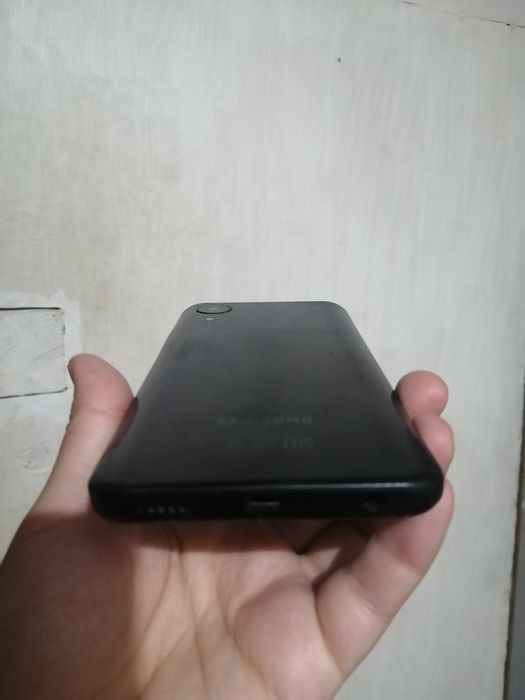Продам телефон Samsung A03 Core