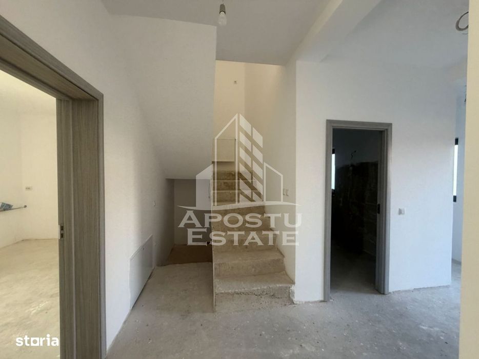 Casa individuala, 5 camere, 465mp teren, in Sanandrei