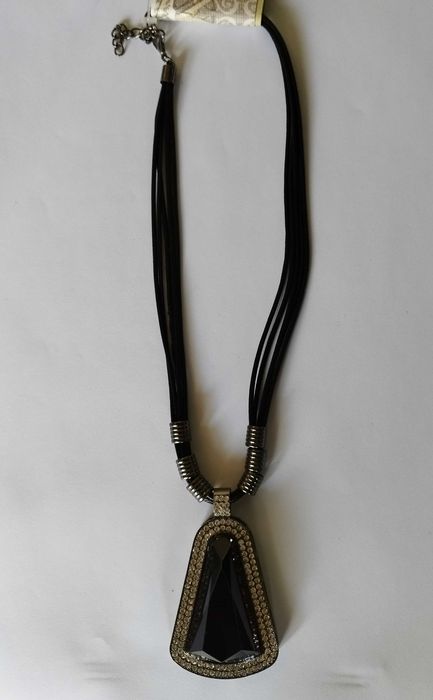 Бижута - колиета, колиета с обеци