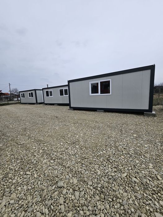 Containere standard sau personalizate de vanzare