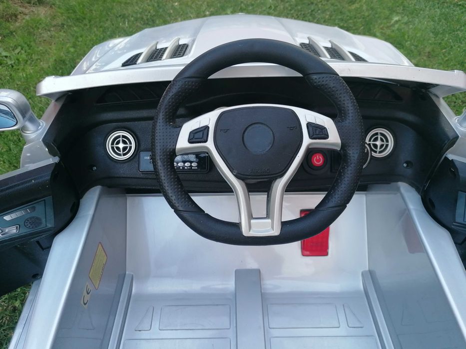 Акумулаторна кола Mercedes SL63 AMG