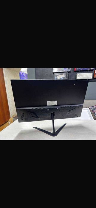 Монитор 27 дюймов 180 герц