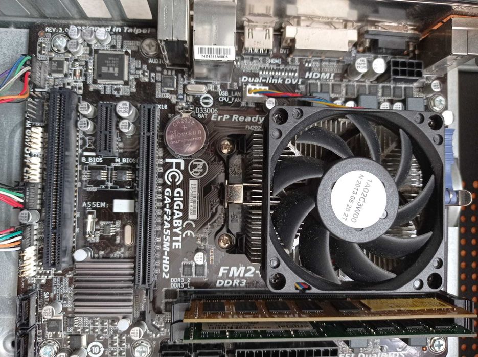 ProcesorAMD A8-6600K +Placa Baza  +16GBDDR3