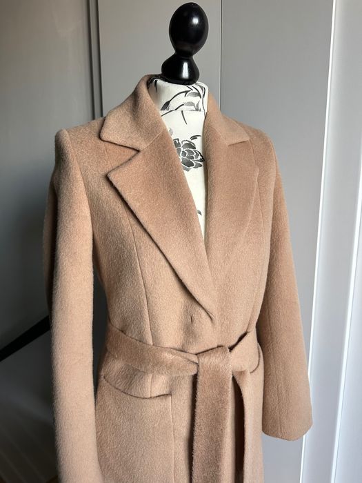 Palton Hugo Boss / lână și alpaca / Pret initial 895€ = 4475 lei / NOU