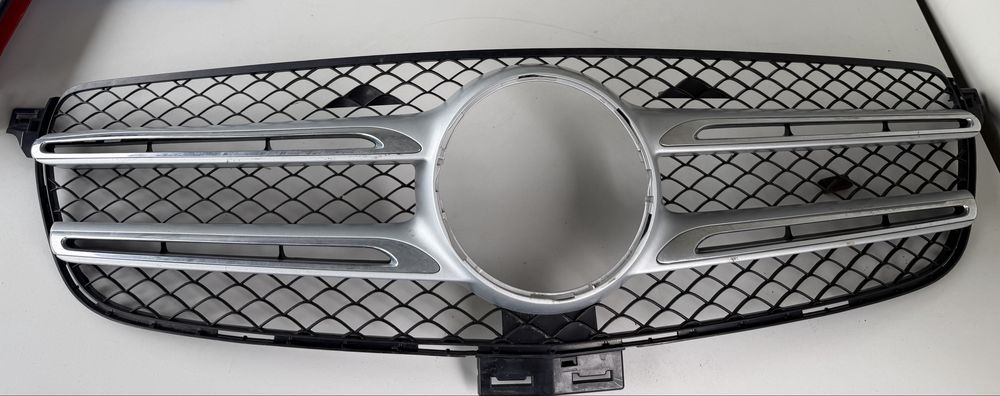 Grila frontala Mercedes-Benz Gle