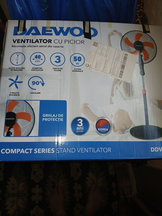 Ventilator cu picior Daewoo 50