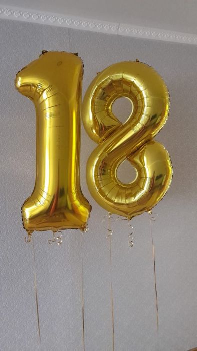 Продам цифры 18 на день рождения