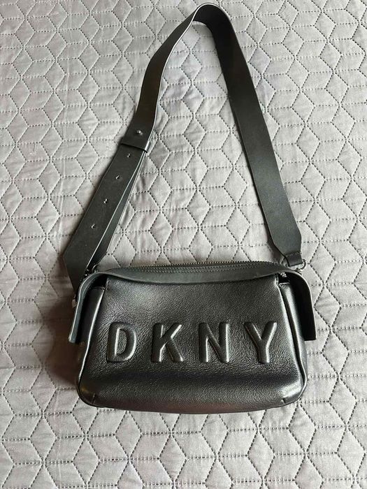 Дамска чанта DKNY