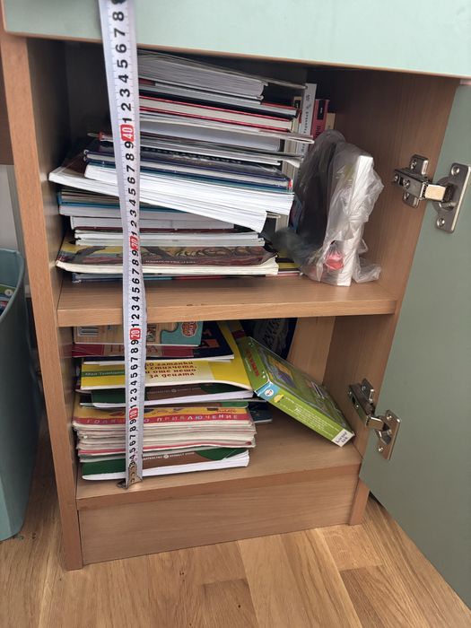 Ученическо бюро много запазено