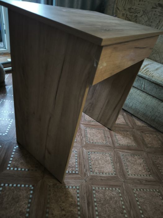 Продам письменный стол