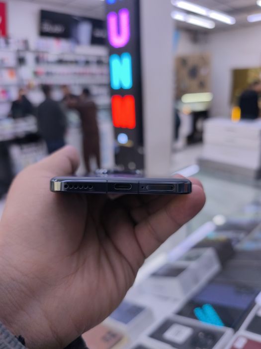 Honor Magic7  12/256 global