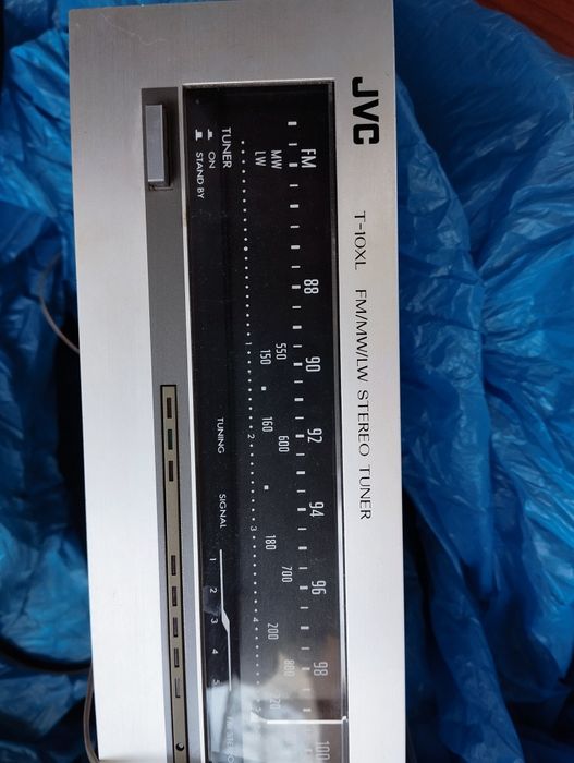 JVC   cd player tuner