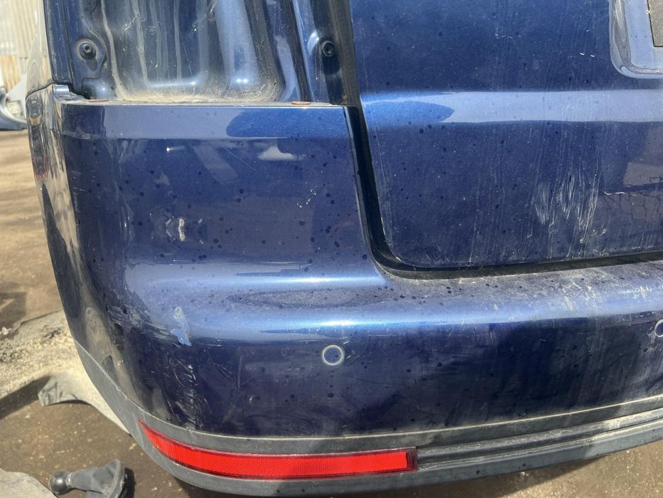 Задна броня VW TOURAN 1T2 туаран  facelift с отвори за парктроник