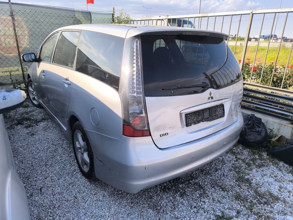 Mitsubishi Grandis 2.0 DID 136к.с. НА ЧАСТИ
