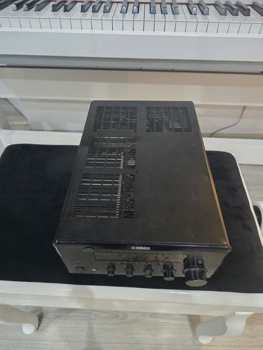 Amplificatoare/CD Player Yamaha RX-E410, R-840, CRX-M170