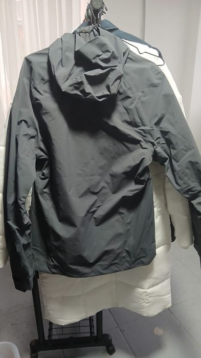 Geaca impermeabila quechua mh 900