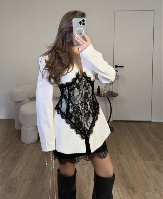 Продам пиджак и юбку.