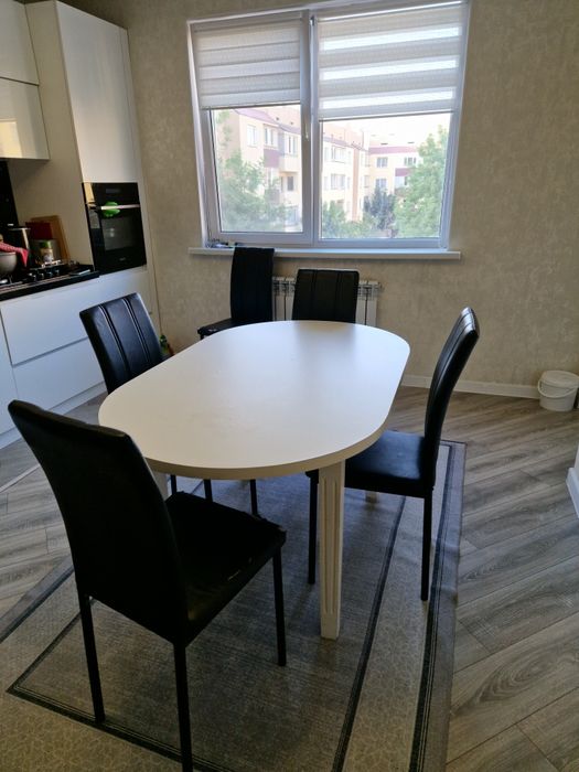 Продам стол со стульями