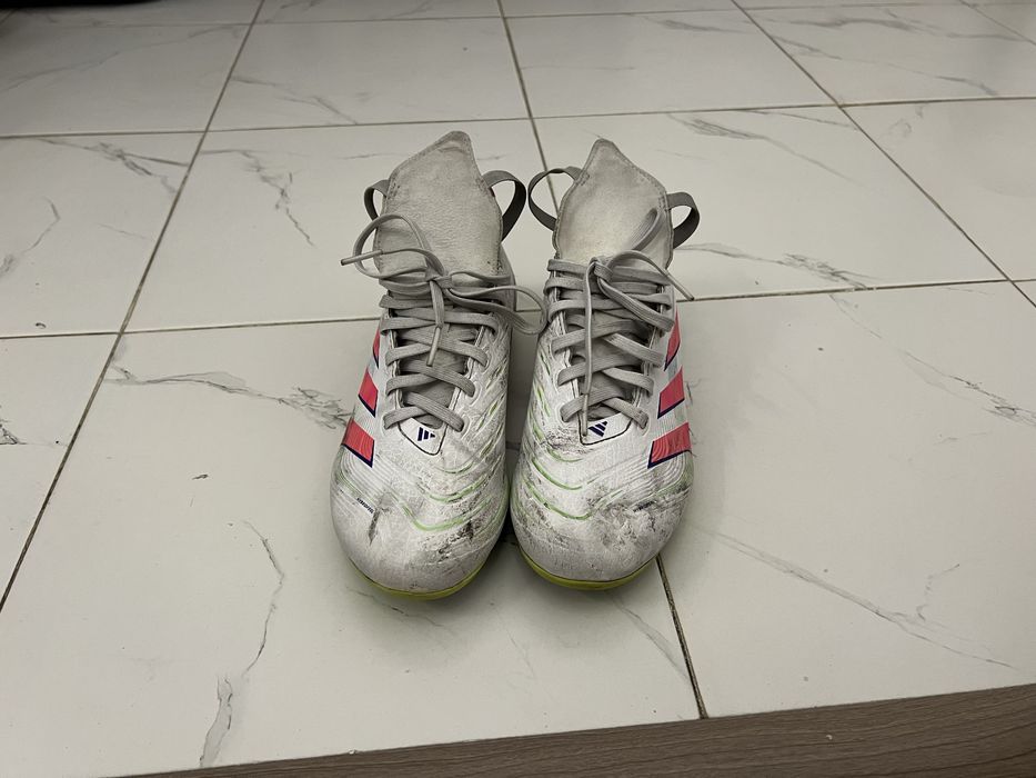 Бутсы adidas predator