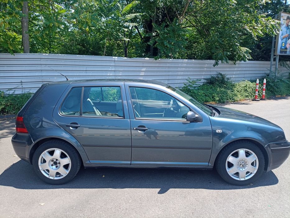 Golf IV / 2003 / 1.6 benzina / 105 cp / euro 4 / A.C / primul proprietar de noua