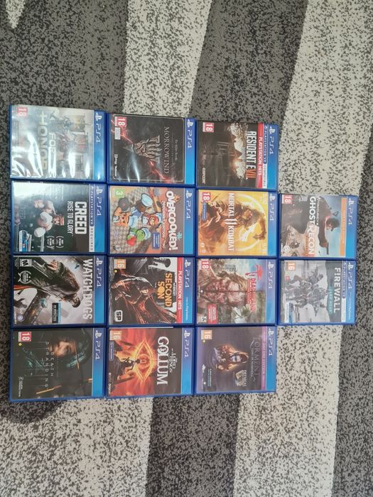 Pachet PS 4 + 100 jocuri