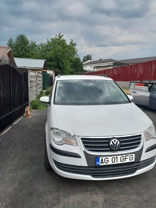 Vând volkzvagen Turan