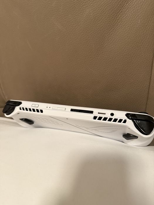 asus rog ally z1 74wh