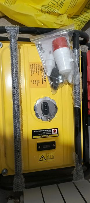 Генератор Dewalt