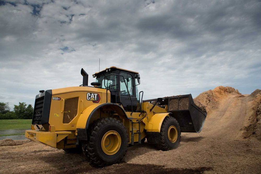 Фронтальный погрузчик CAT [950GC]