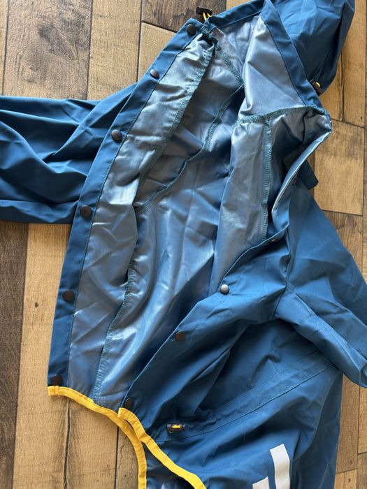 Продам дождевик комбенизон для кобеля