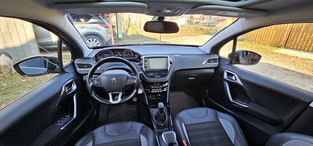 Peugeot  2008  1,6   anul  2018