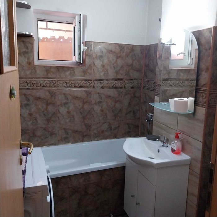 Apartament 2 camere central Zavoi