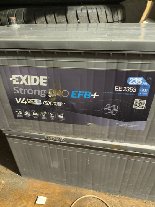 Два б/у аккумулятора 235 Ah. ..