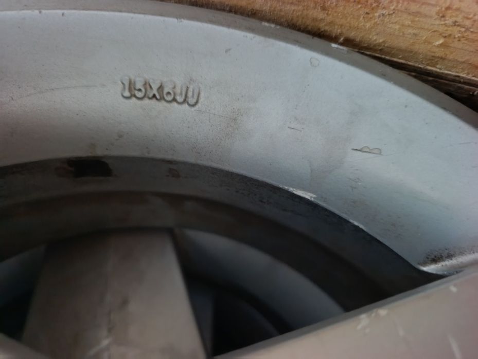 Продам диски колесные литые 15r
