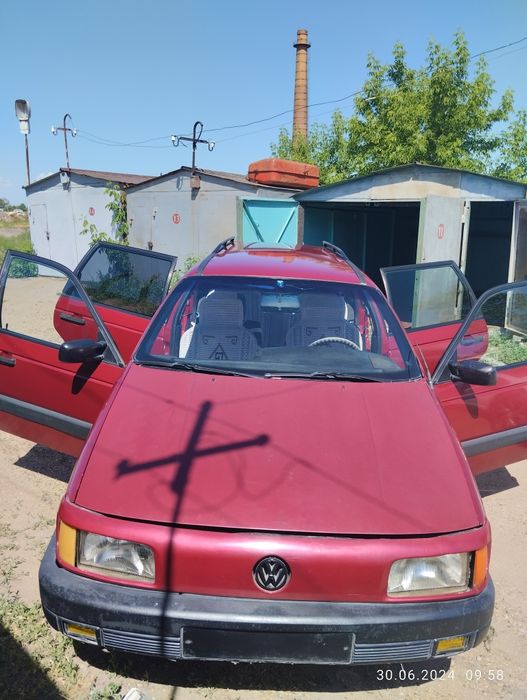 Автомобиль Volkswagen Passat B3