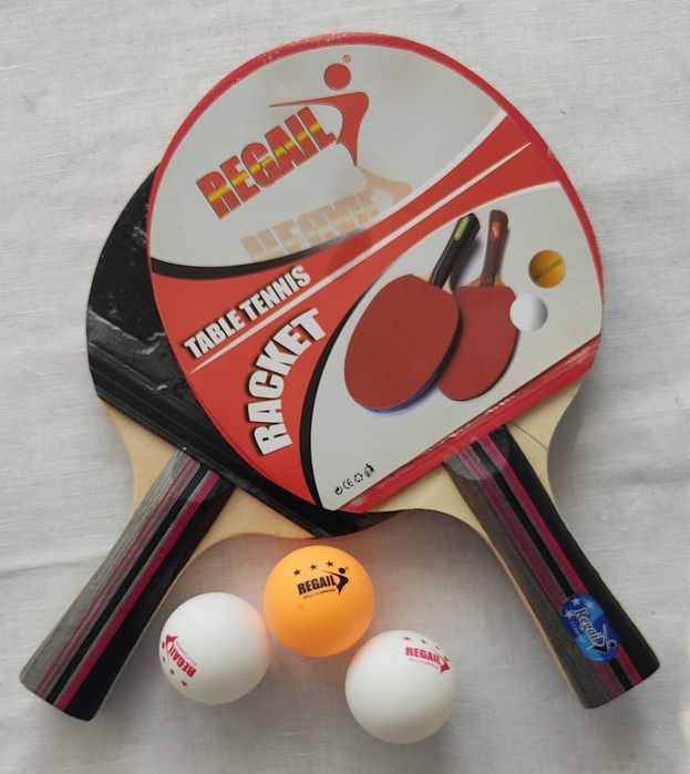 Комплект 2бр хилки за тенис на маса и 3бр топчета